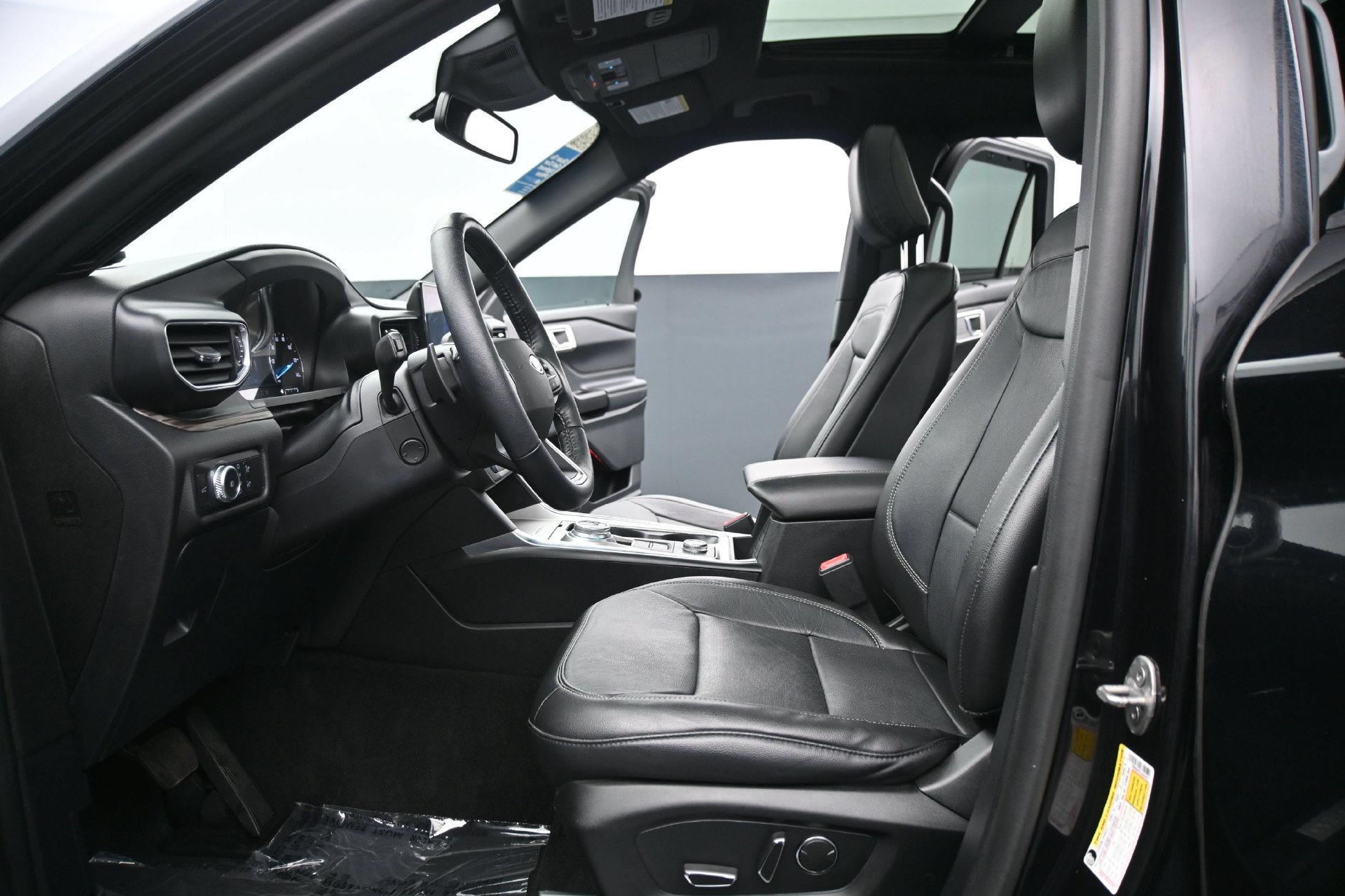 Used 2020 Ford Explorer Limited AWD/4WD image 22