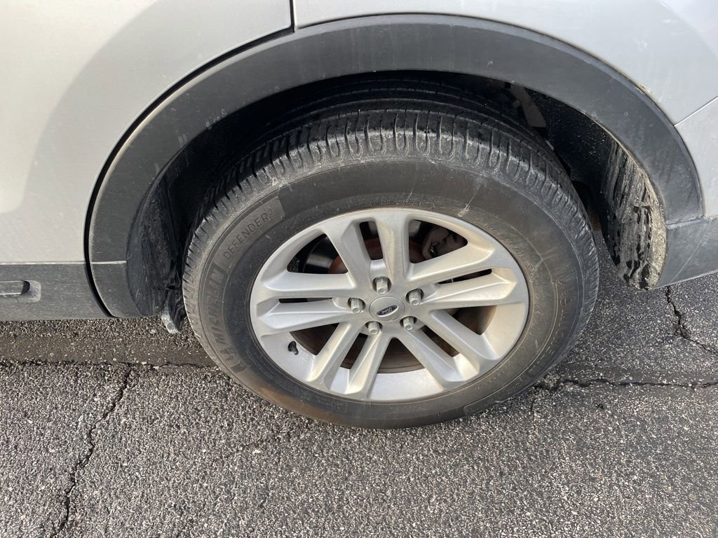 Used 2017 Ford Explorer FWD image 10