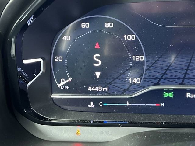 Used 2024 GMC Yukon Denali w/ Denali Reserve Package image 12