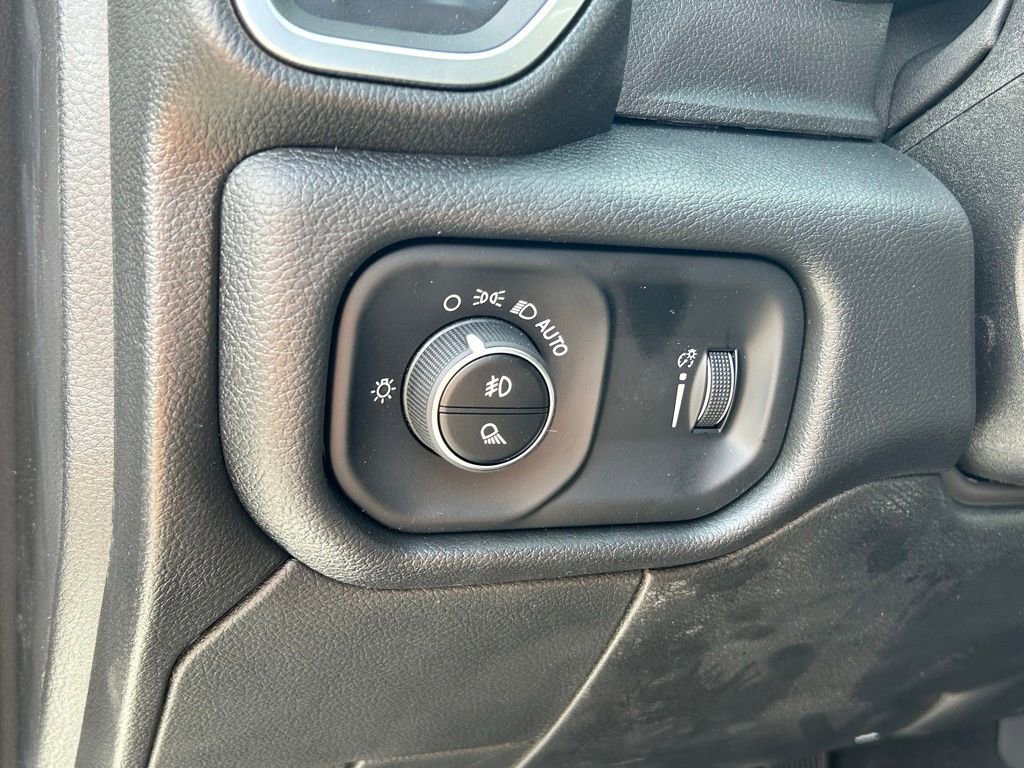 New 2025 RAM 2500 Big Horn image 39