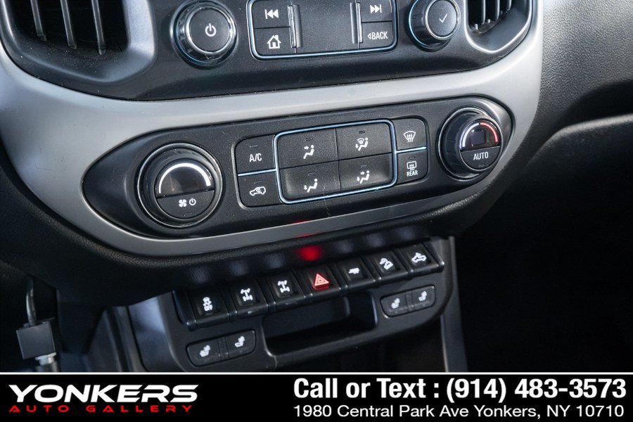 Used 2019 Chevrolet Colorado ZR2 w/ ZR2 Midnight Special Edition AWD/4WD image 18