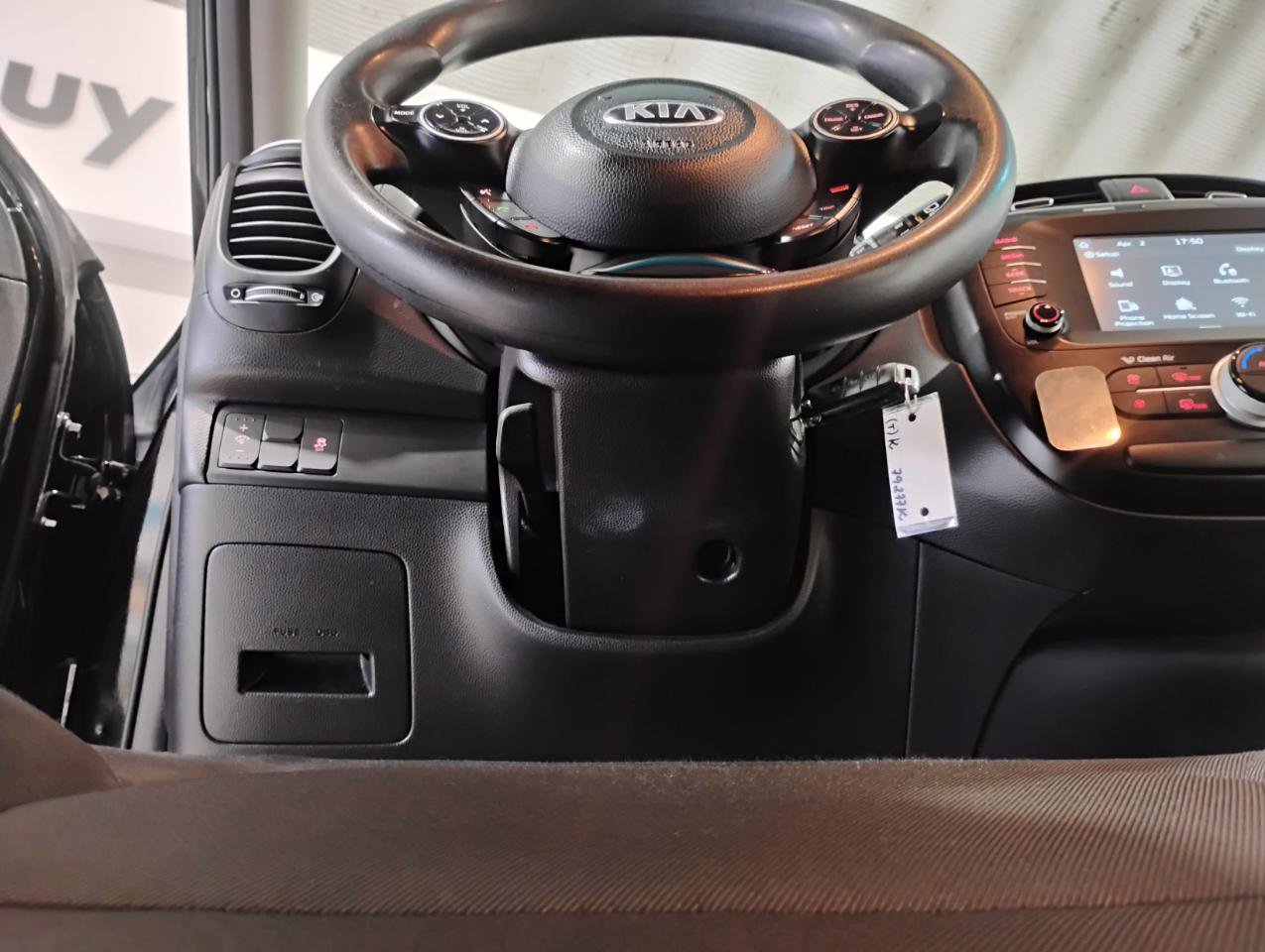 Used 2019 Kia Soul + FWD image 11