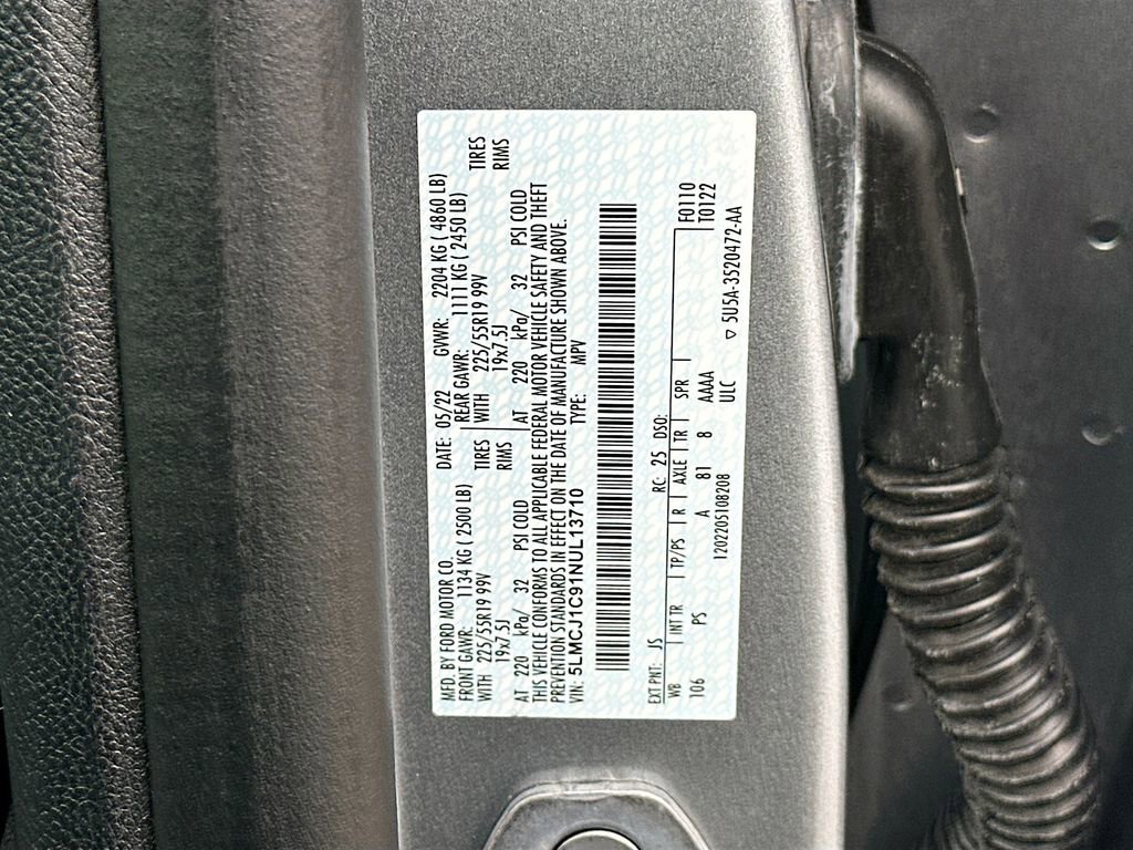 Used 2022 Lincoln Corsair FWD w/ Premium Package image 32