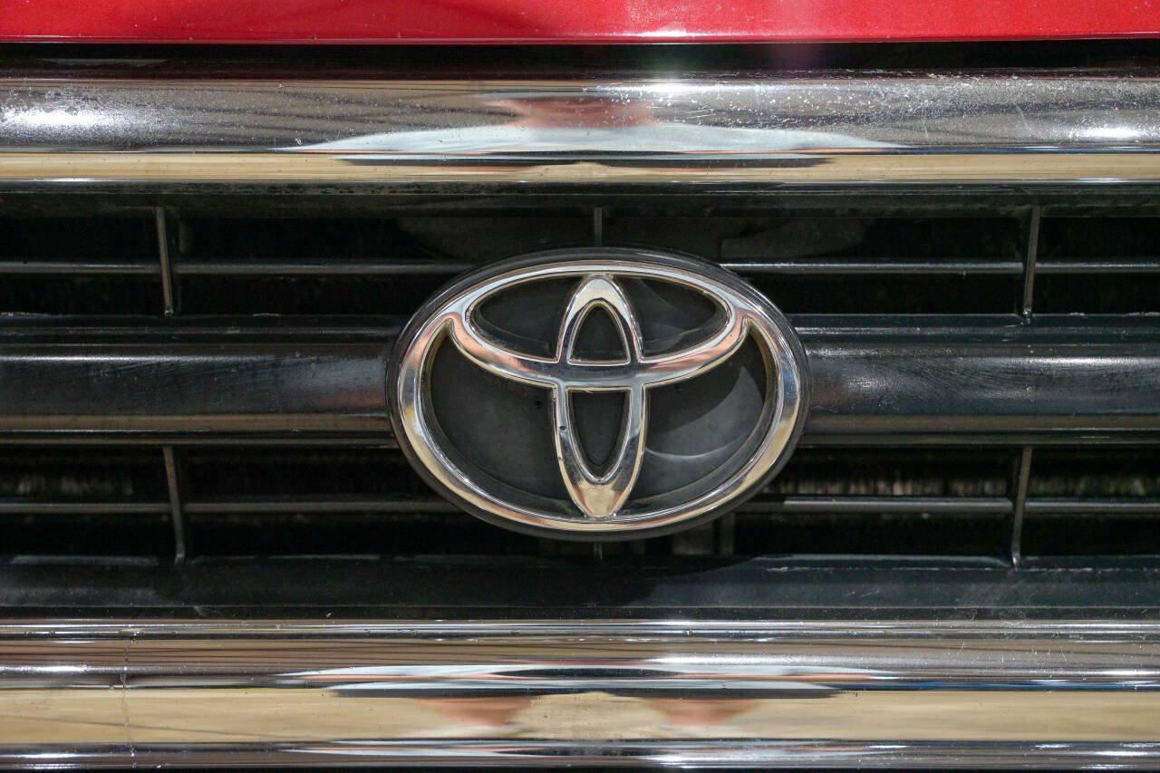 Used 1994 Toyota Pickup DX AWD/4WD image 21