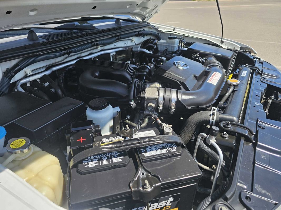 Used 2008 Nissan Xterra X image 38