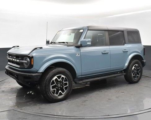 Used 2023 Ford Bronco Outer Banks image 1