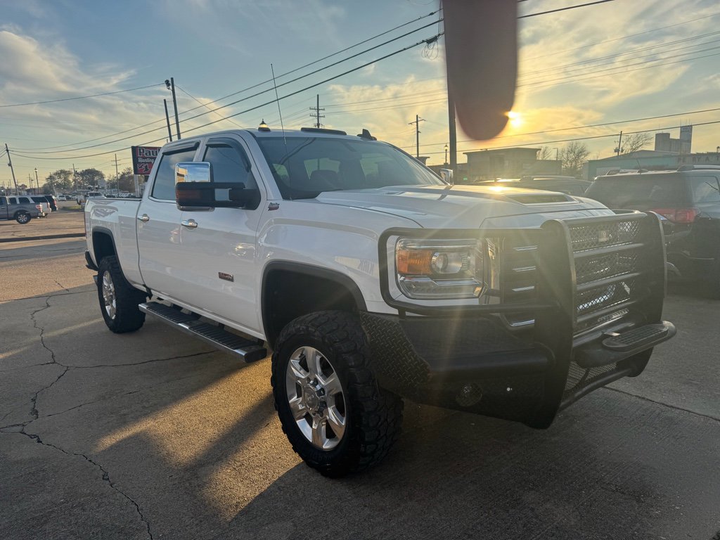 Used 2017 GMC Sierra 3500 SLT w/ Duramax Plus Package AWD/4WD image 7