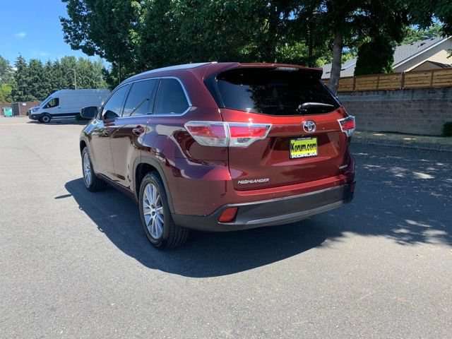 Used 2016 Toyota Highlander Limited FWD image 3