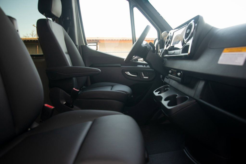New 2025 Mercedes-Benz Sprinter 2500 image 28