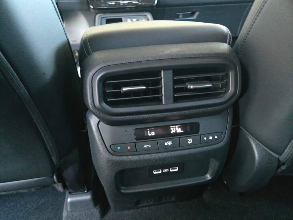 Certified 2023 Honda Pilot Touring image 16