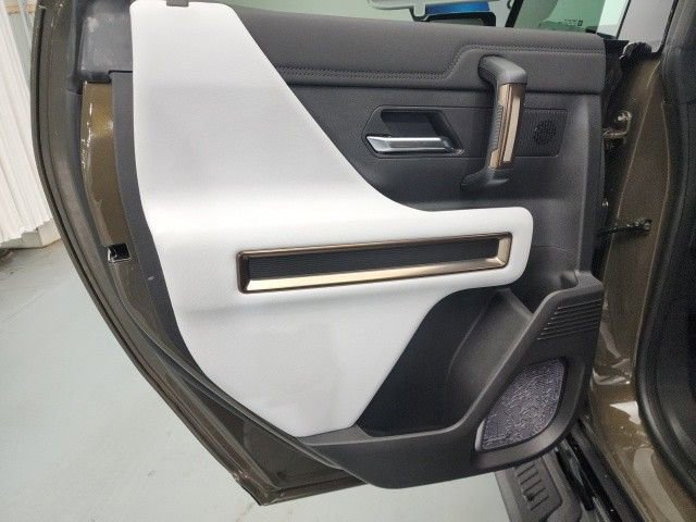 New 2025 GMC Hummer EV 2X AWD/4WD image 19