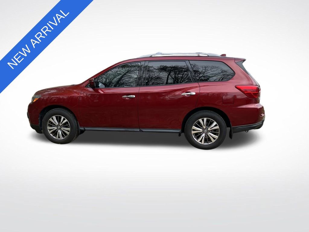 Used 2019 Nissan Pathfinder SV w/ Cargo Package image 6
