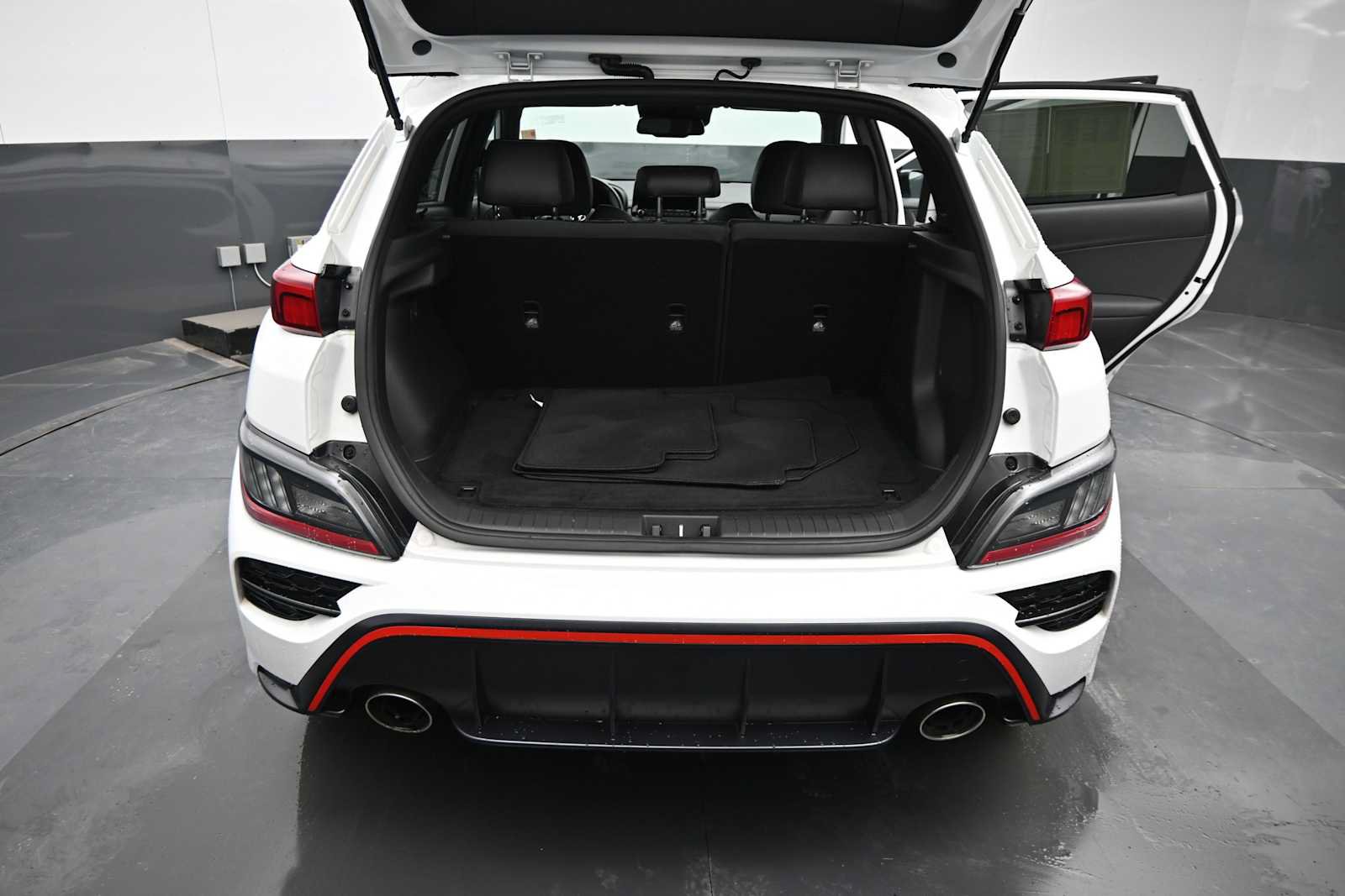 Used 2022 Hyundai Kona N FWD image 14