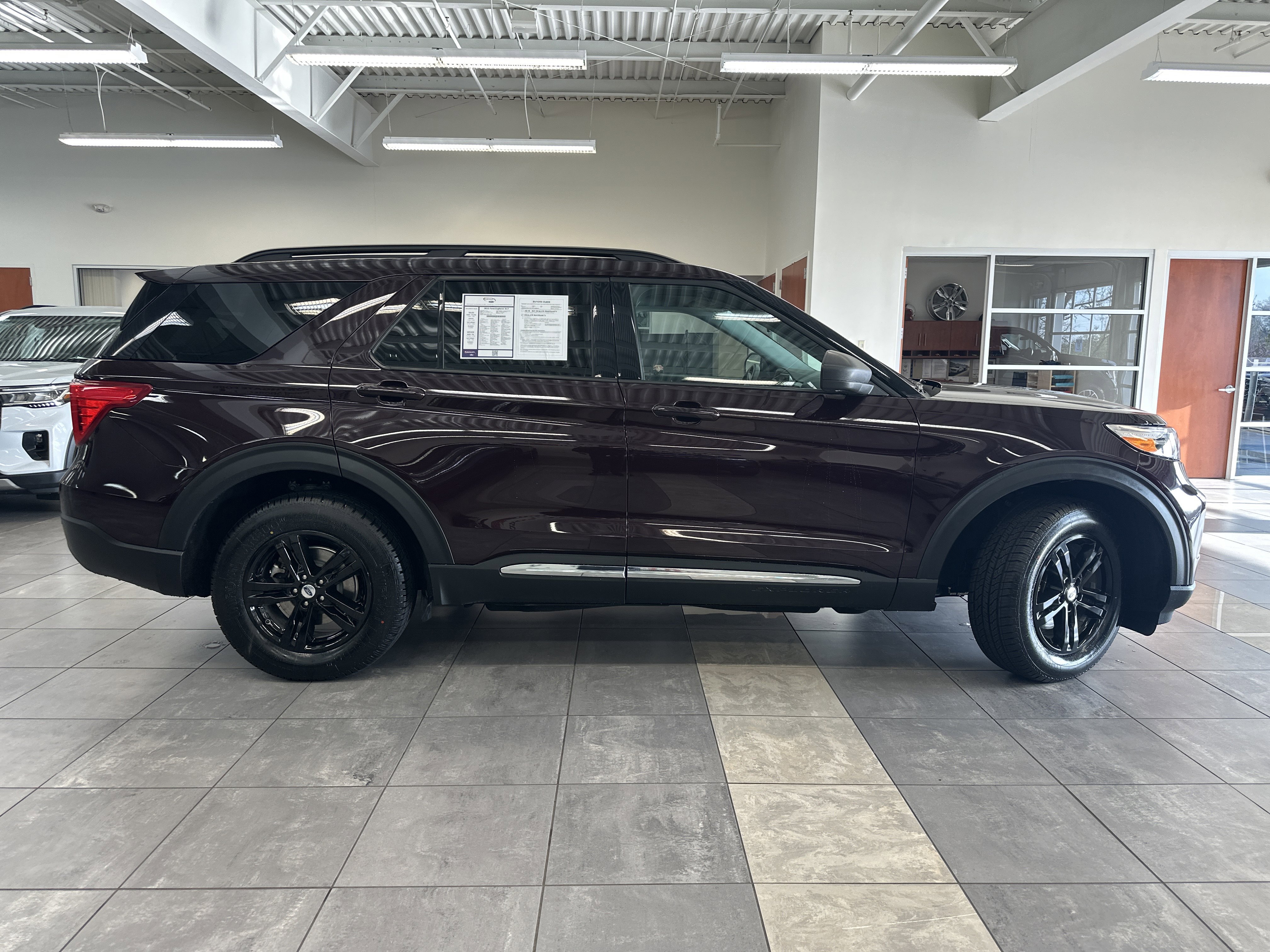 Used 2023 Ford Explorer XLT w/ Equipment Group 202A image 12