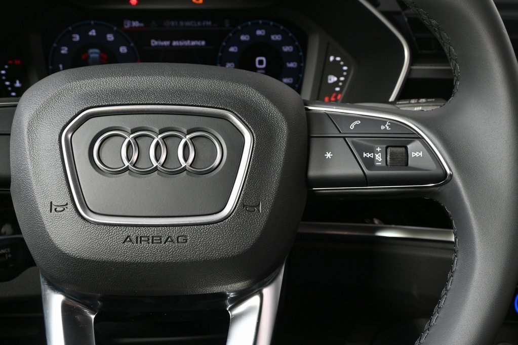 New 2025 Audi Q3 2.0T Premium image 11