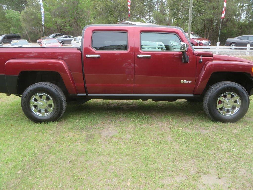 Used 2010 HUMMER H3T w/ Appearance Package image 5