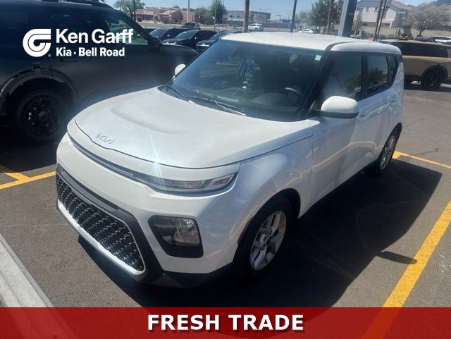 Certified 2022 Kia Soul LX w/ Technology Package FWD image 1