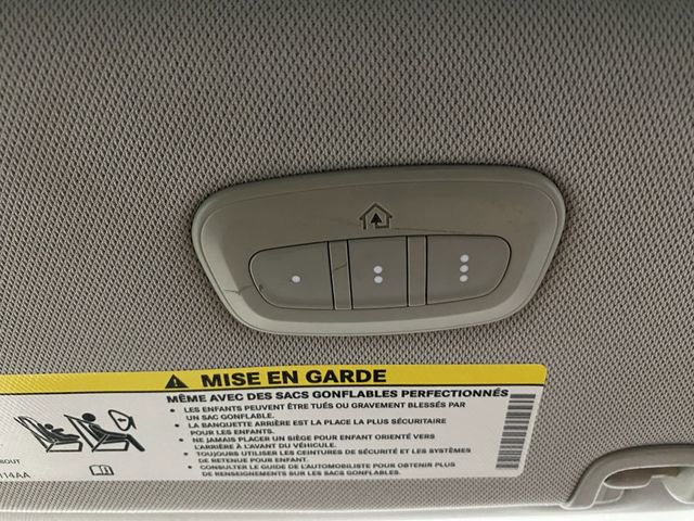 Used 2018 Chrysler Pacifica Touring-L image 25