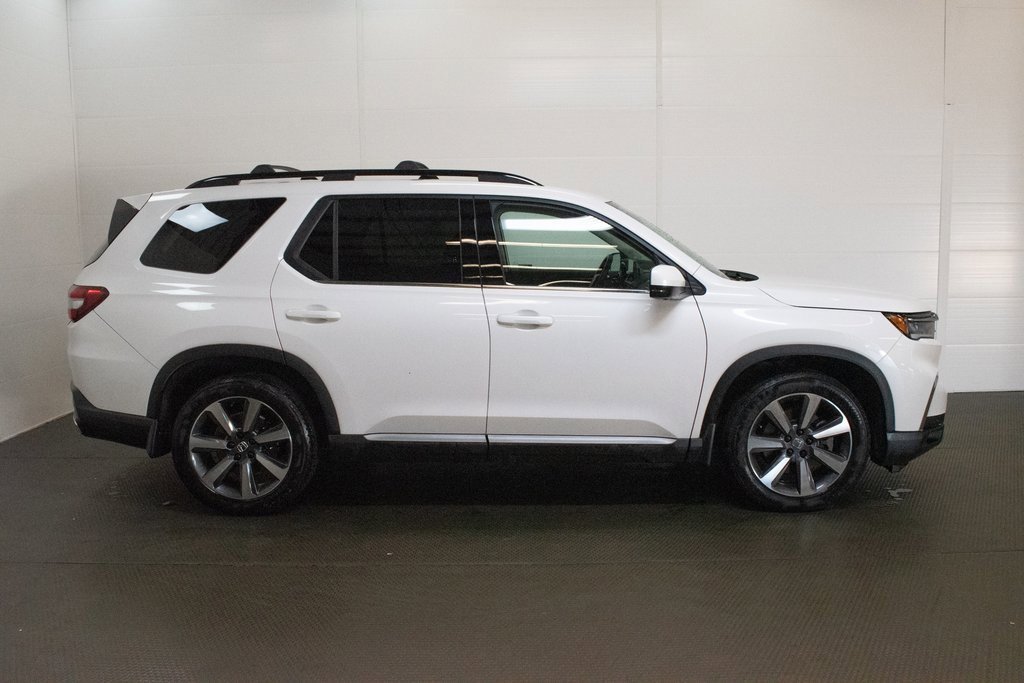 Used 2023 Honda Pilot Elite image 3