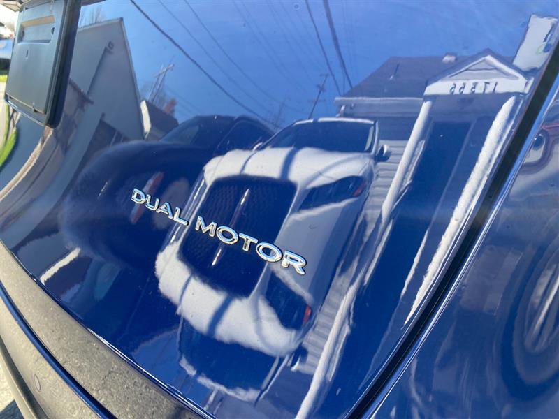 Used 2021 Tesla Model Y Long Range image 10