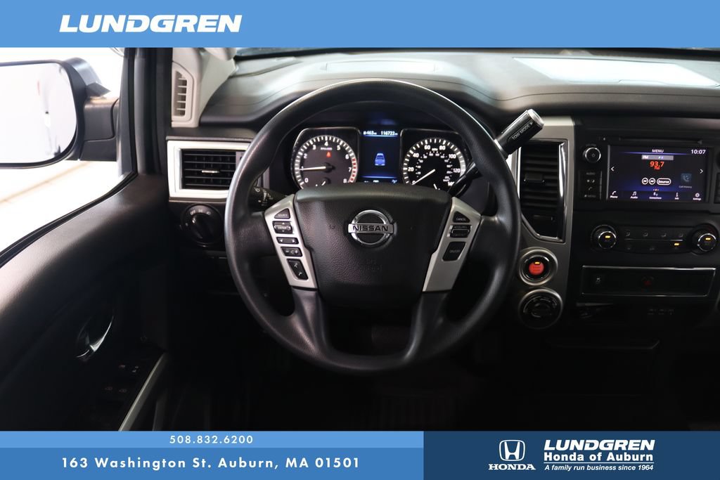 Used 2019 Nissan Titan SV AWD/4WD image 17