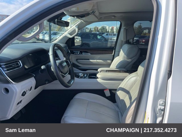 Used 2023 Jeep Grand Wagoneer L 4WD w/ Flexible Seating Group image 9
