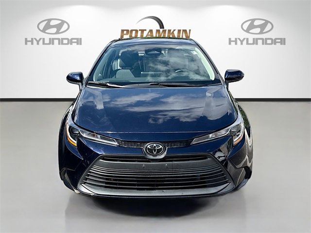 Used 2023 Toyota Corolla LE video 2