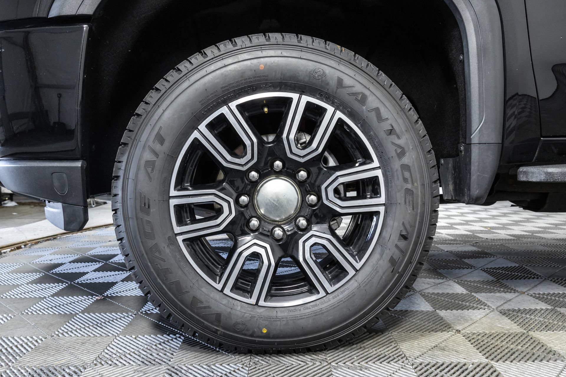 Used 2022 GMC Sierra 2500 AT4 w/ AT4 Premium Plus Package AWD/4WD image 50