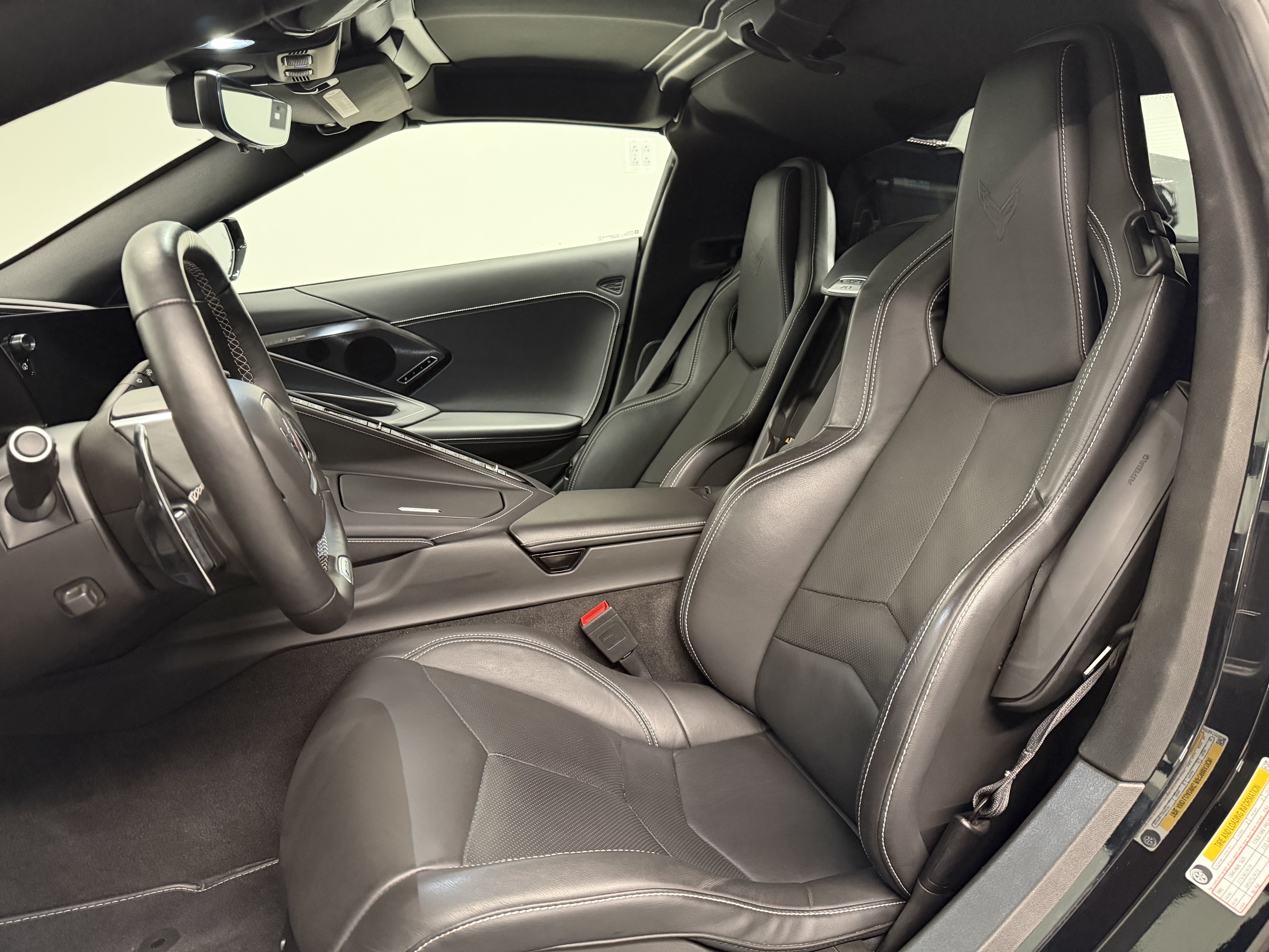Used 2023 Chevrolet Corvette Z06 RWD image 16