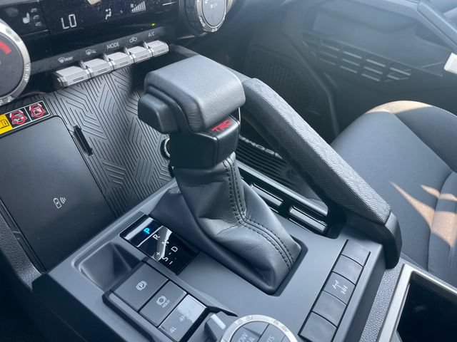 Used 2024 Toyota Tacoma TRD Off-Road w/ TRD Off Road Upgrade Package AWD/4WD image 15