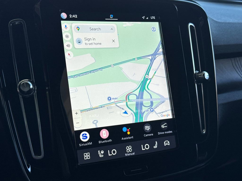 Certified 2023 Volvo C40 P8 Recharge Ultimate AWD/4WD image 18