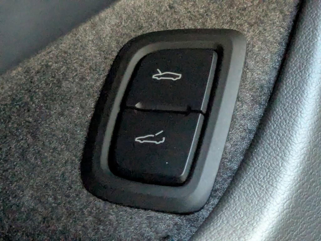 Certified 2024 Chevrolet Corvette Stingray Preferred Cpe w/ Z51 Performance Package image 29