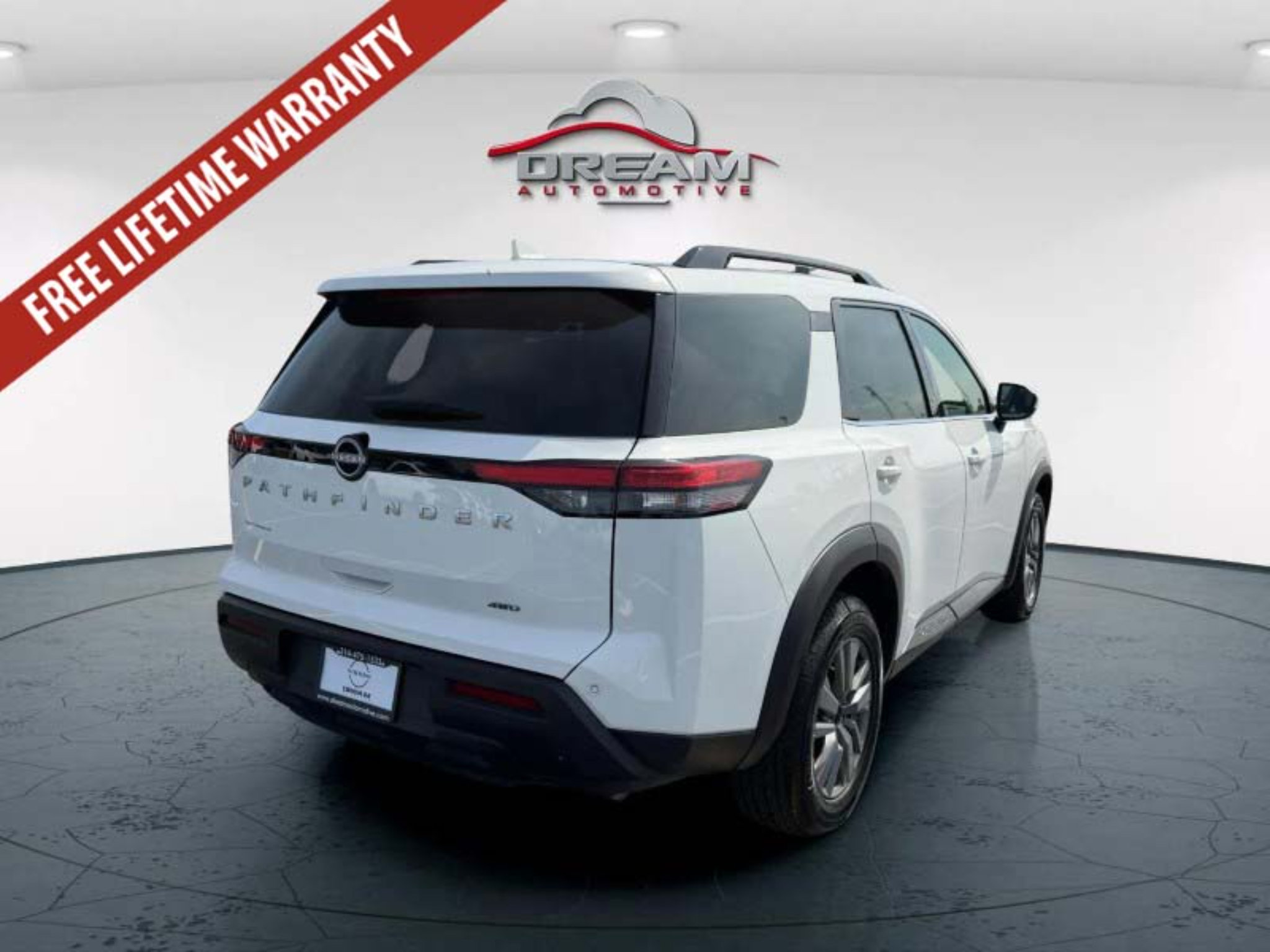 Used 2025 Nissan Pathfinder SV AWD/4WD image 12