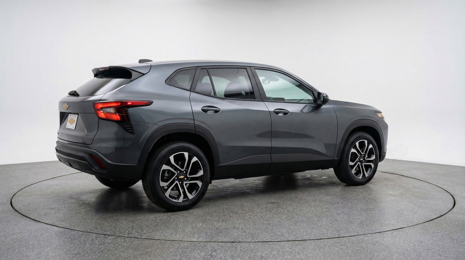 Used 2025 Chevrolet Trax LT image 9