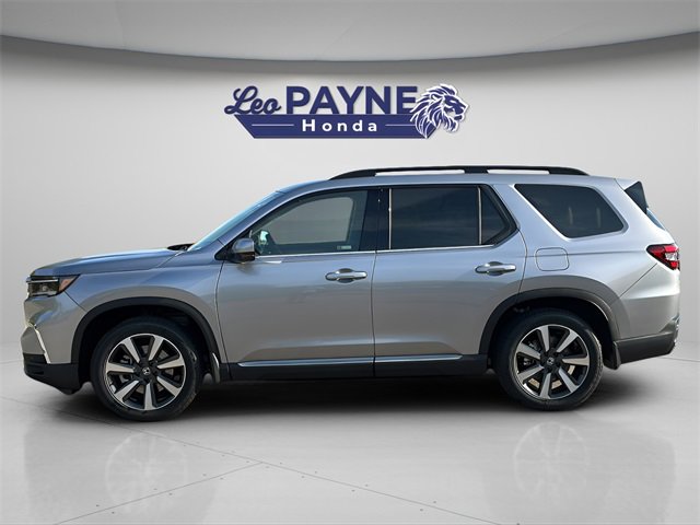 New 2025 Honda Pilot Touring image 3