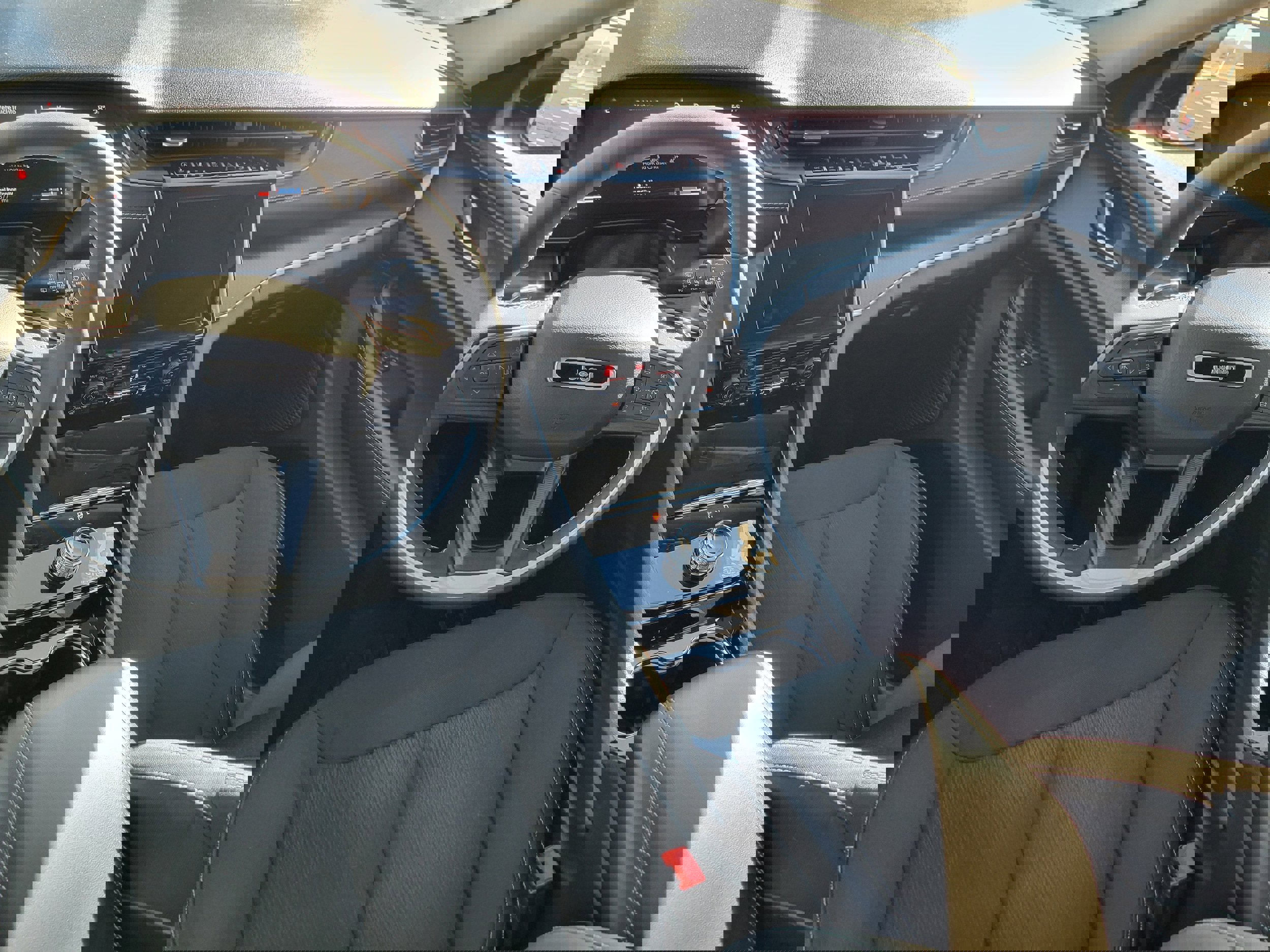 Used 2023 Jeep Grand Cherokee Laredo w/ Luxury Tech Group I image 13