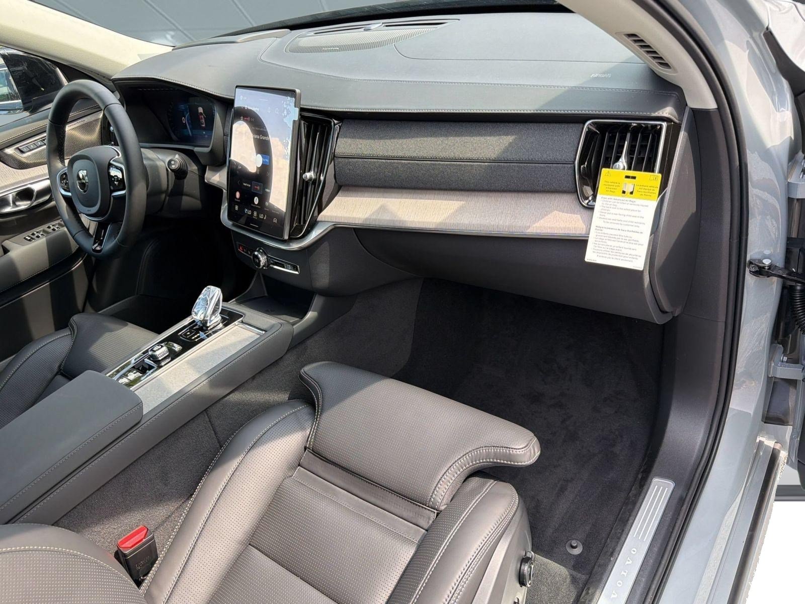 New 2026 Volvo XC90 T8 Ultra w/ Protection Package AWD/4WD image 30