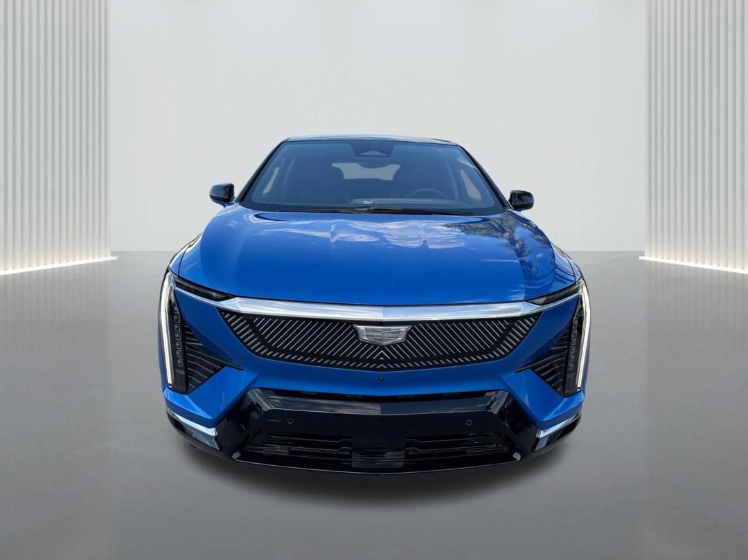 New 2026 Cadillac Optiq Luxury 1 video 2