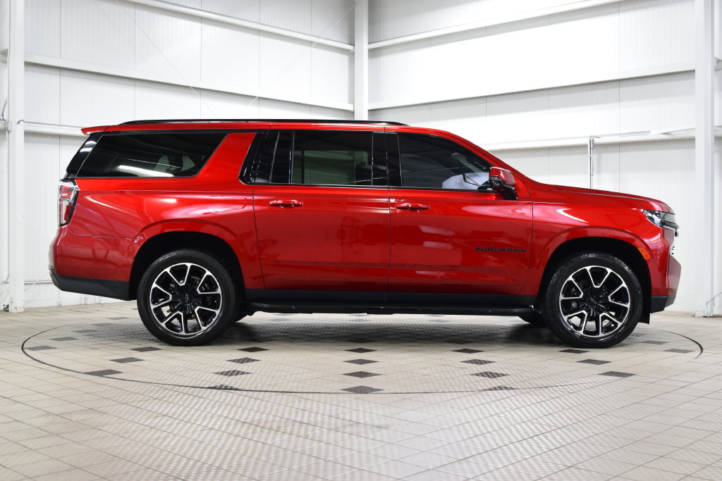 Used 2024 Chevrolet Suburban RST w/ Luxury Package AWD/4WD image 9