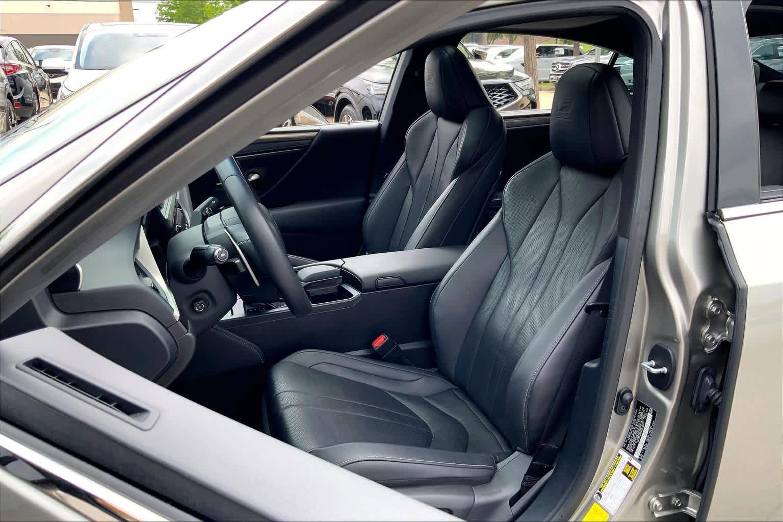 Used 2021 Lexus ES 350 F Sport w/ Accessory Package FWD image 8