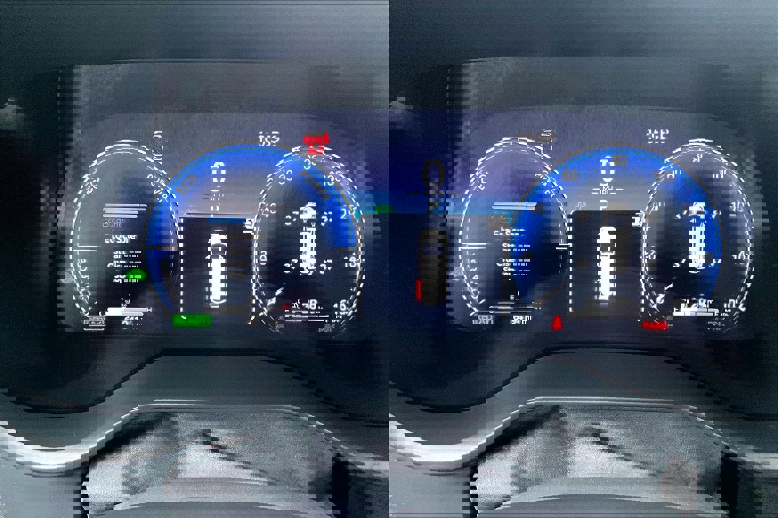 Used 2025 Toyota Sienna Platinum image 19