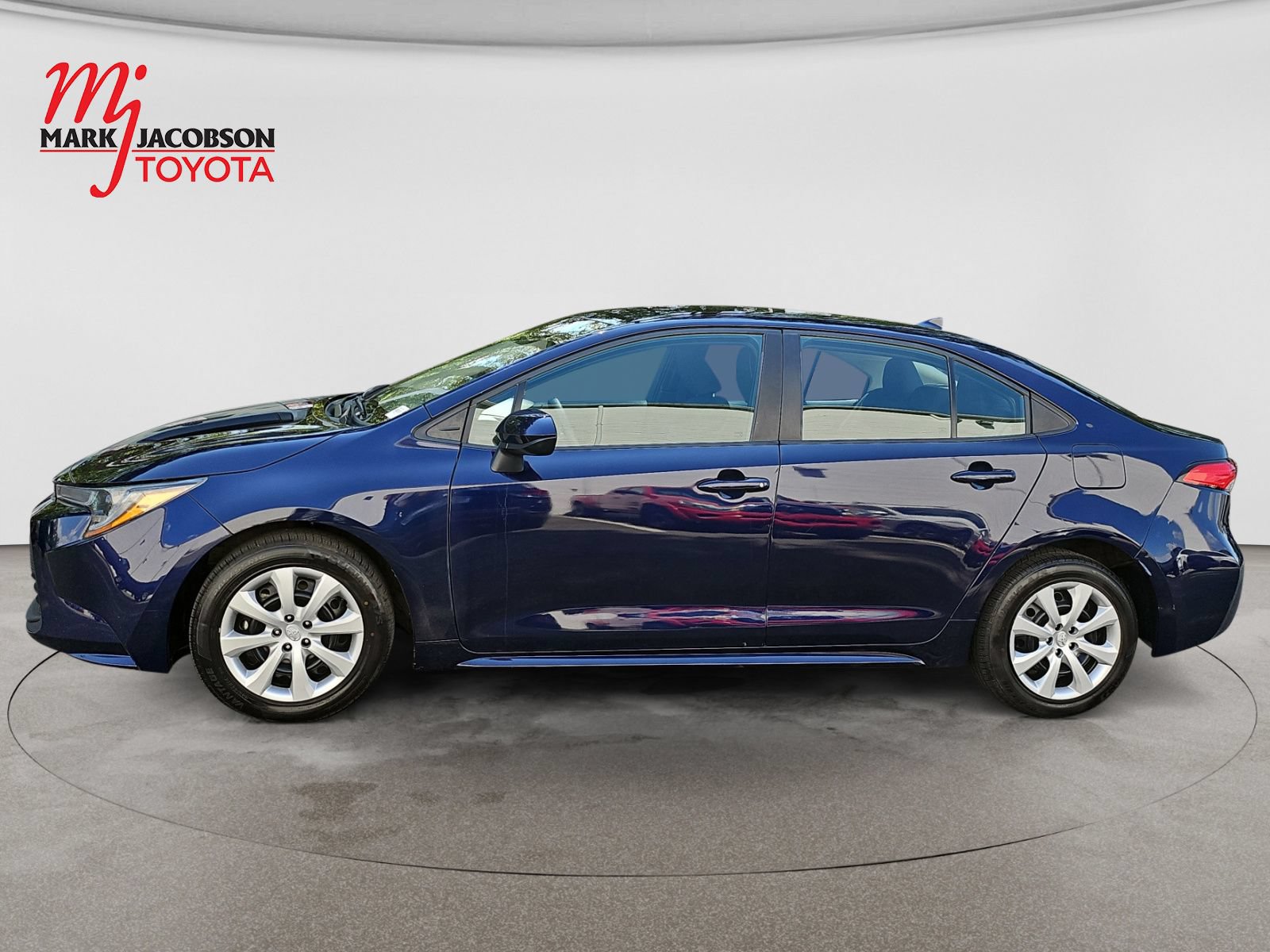 Used 2024 Toyota Corolla LE FWD image 15