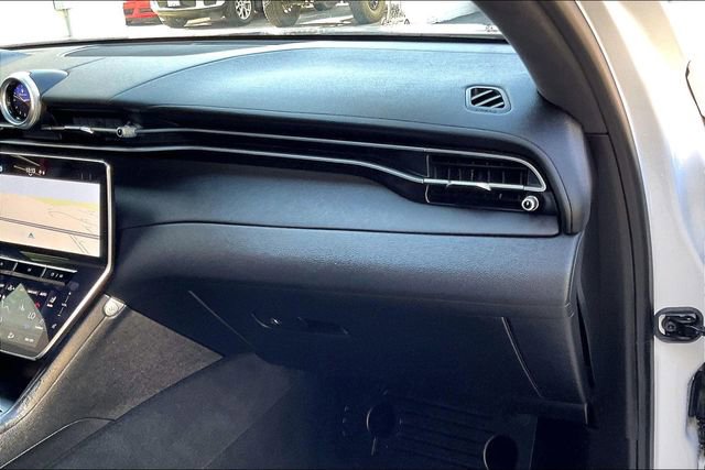 Used 2024 Maserati Grecale GT image 16