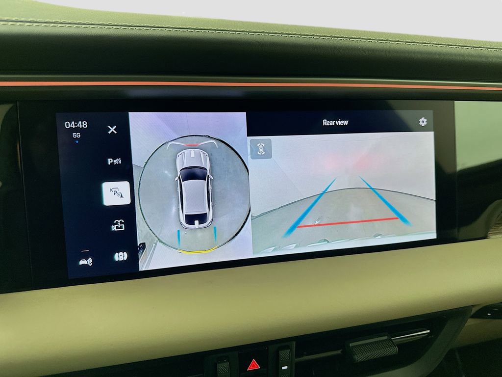 Used 2024 Porsche Macan 4 Electric image 17