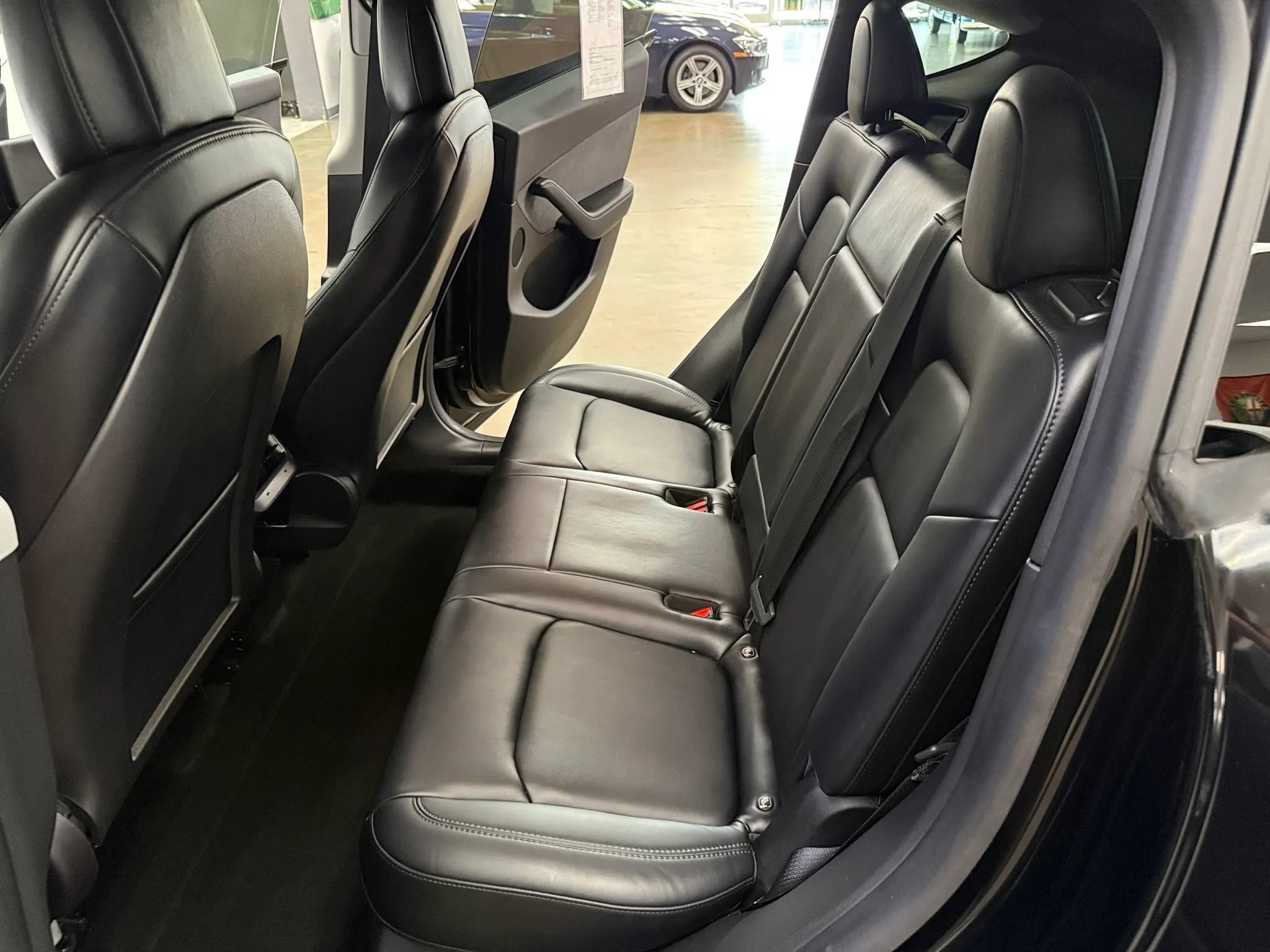Used 2022 Tesla Model Y Performance AWD/4WD image 13