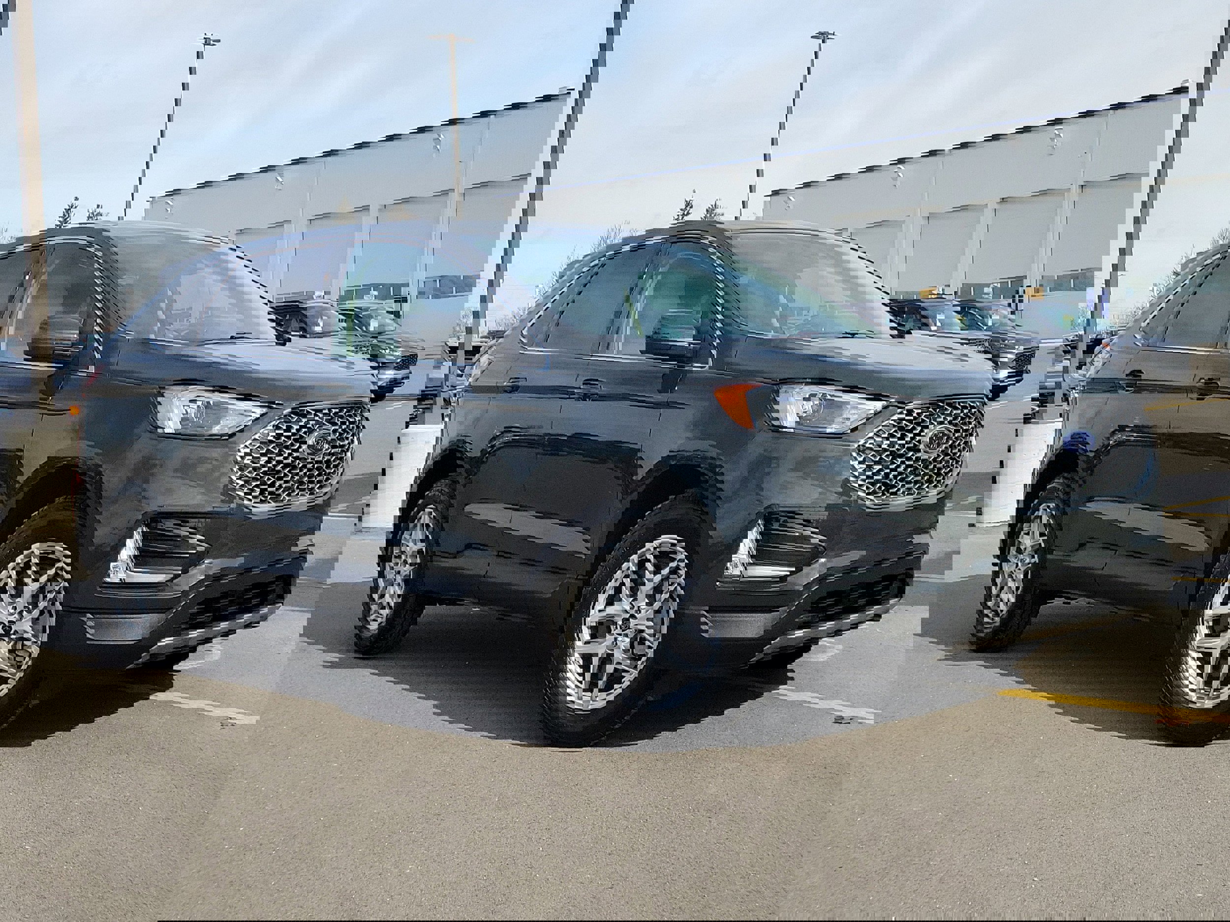 Used 2023 Ford Edge SEL w/ Convenience Package image 34