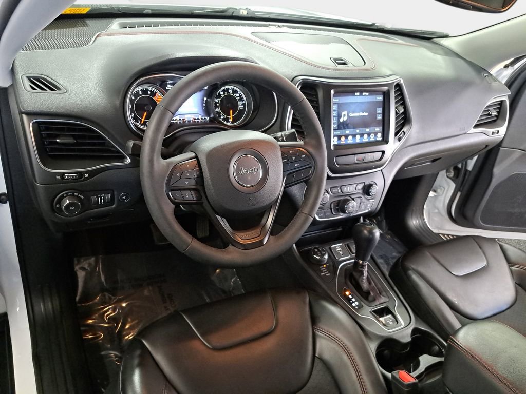 Certified 2022 Jeep Cherokee Trailhawk w/ Comfort/Convenience Group AWD/4WD image 18