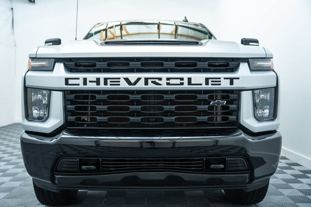 Used 2022 Chevrolet Silverado 2500 Custom w/ Custom Value Package AWD/4WD image 2