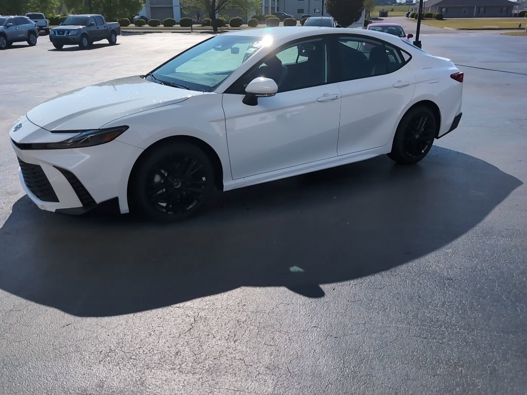 Used 2026 Toyota Camry LE image 1