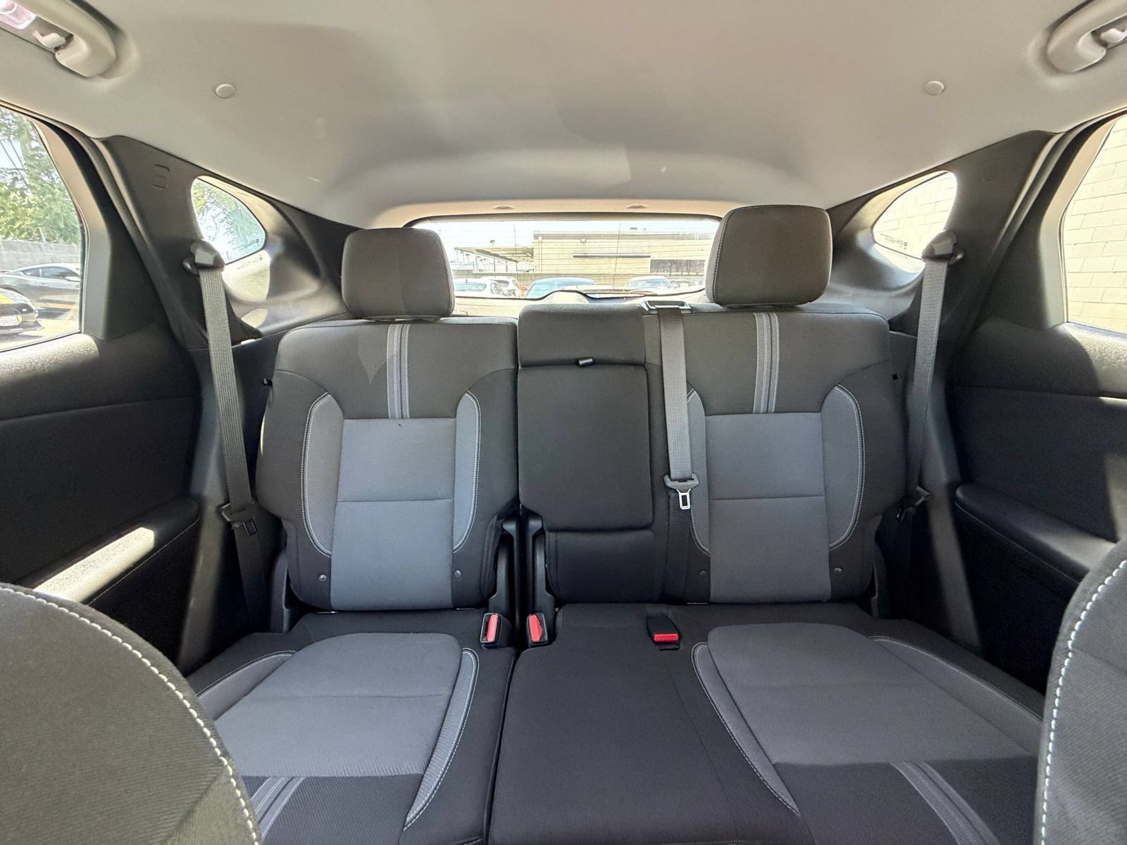 Used 2025 Chevrolet Blazer LT FWD image 39